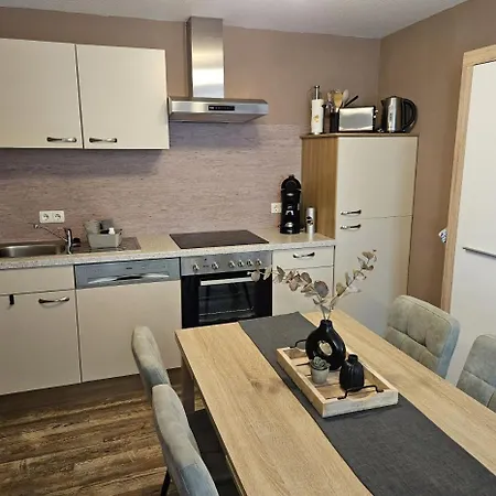 Appartement Am Storchenturm Im Hellgrevenhof Eisenach