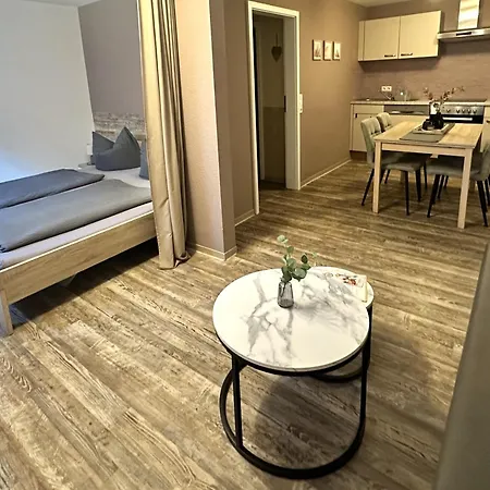 Am Storchenturm Im Hellgrevenhof Eisenach